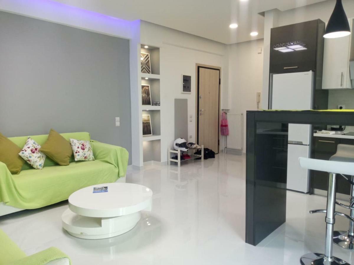 Luxury Apartment Next To The Sea Beach Athen Exterior foto
